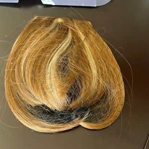 Light brown hair clip